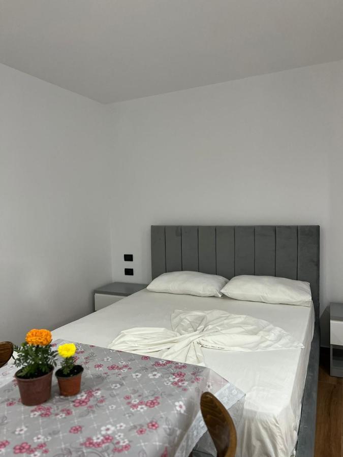 Hotel Vila Herta Durrës 外观 照片